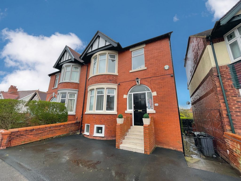 5 bed semidetached house for sale in Warley Road, North Shore FY1 Zoopla