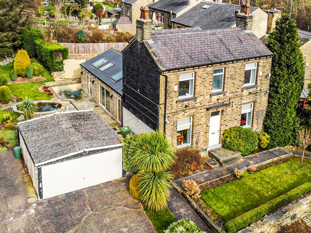 Bradford Road, Fixby, Huddersfield HD2