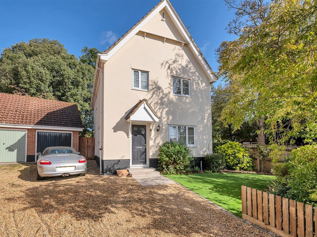 Nightingale Close, Bury St. Edmunds IP33  