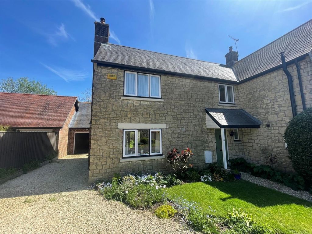3 bed semidetached house for sale in The Orchard, Hazelbury Bryan