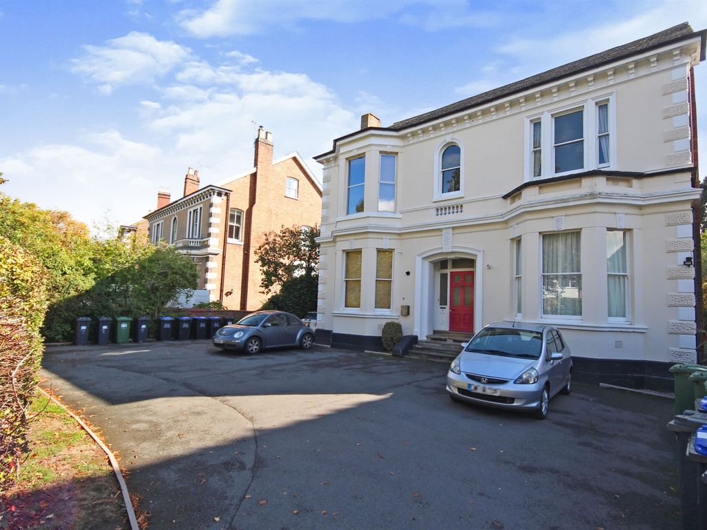 2 bed flat for sale in Lillington Avenue, Leamington Spa CV32 Zoopla