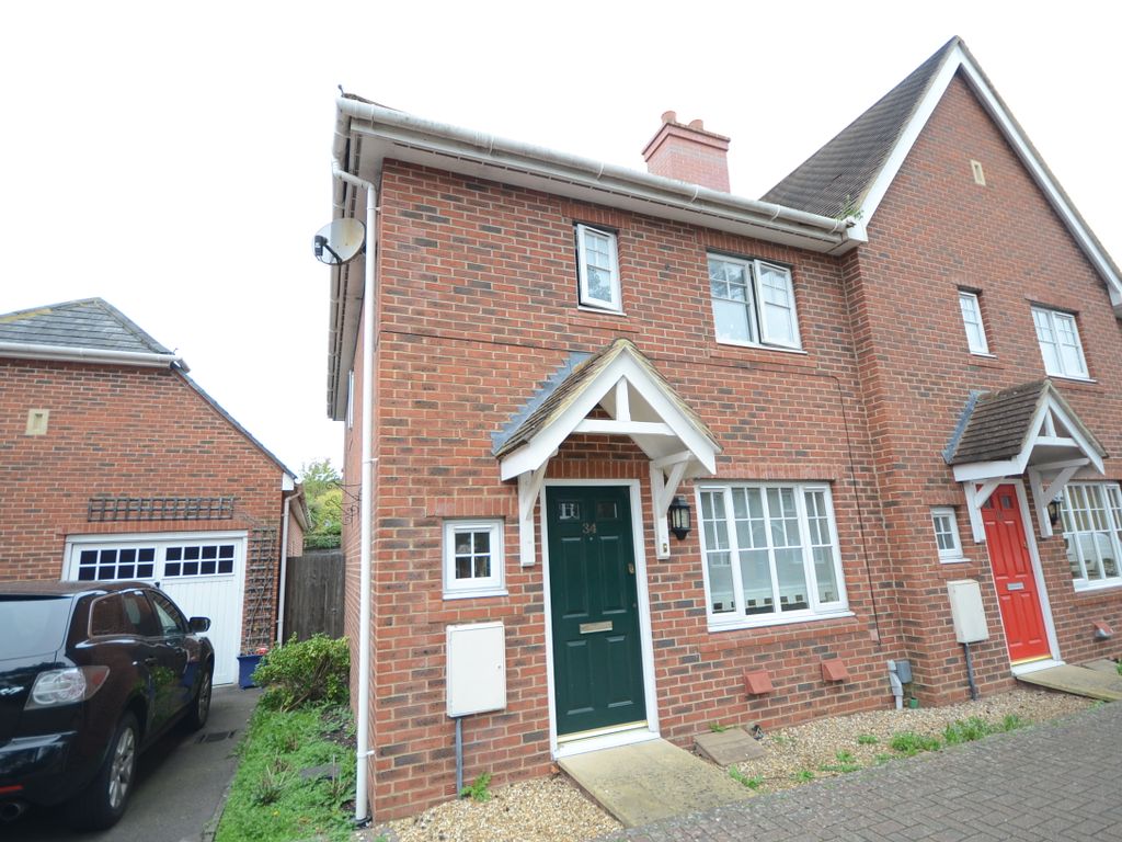 3 bed end terrace house to rent in Wintney Street, Fleet GU51 Zoopla