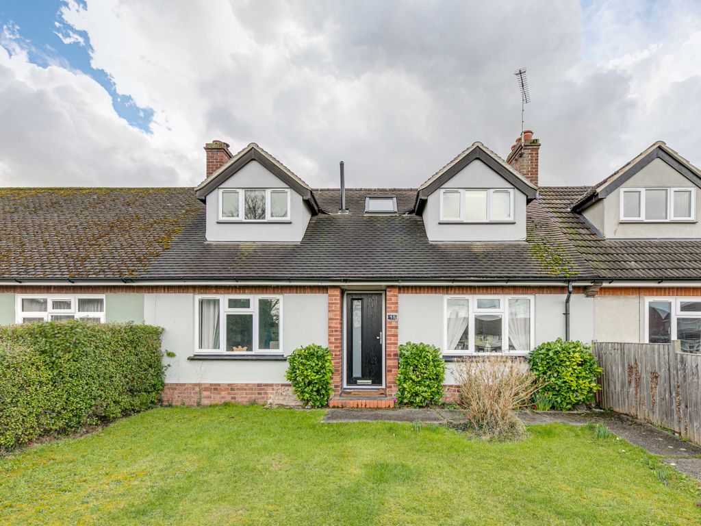 4 bed terraced house for sale in St. Michaels Drive, Roxwell