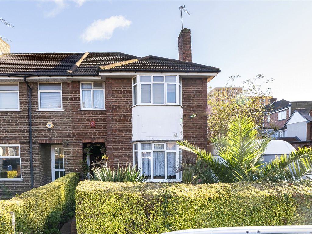 3 bed end terrace house for sale in St. Andrews Road, London W3, £700,000 Zoopla