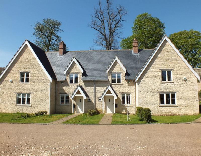 2 bed terraced house to rent in Oakley Cottage, Lincoln Grove, Bladon