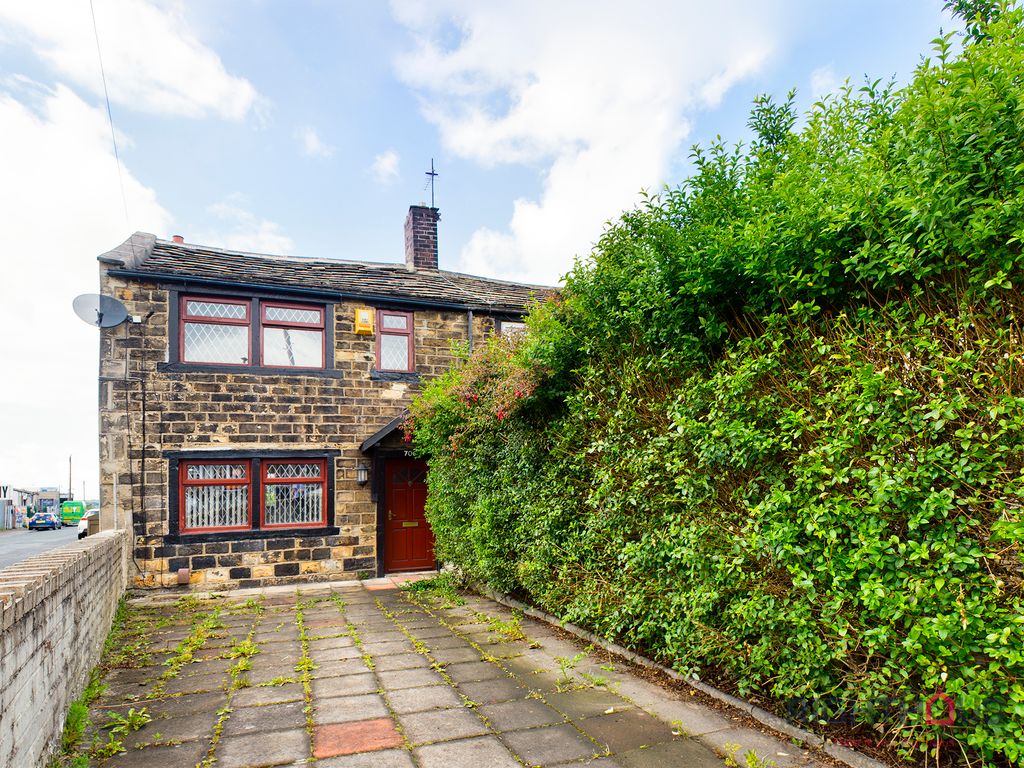 2 bed end terrace house for sale in Great Horton Road, Great Horton