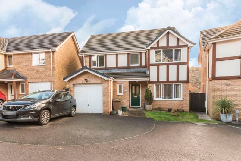 5 bed detached house for sale in Woodside Walk, Wattsville, Cross Keys