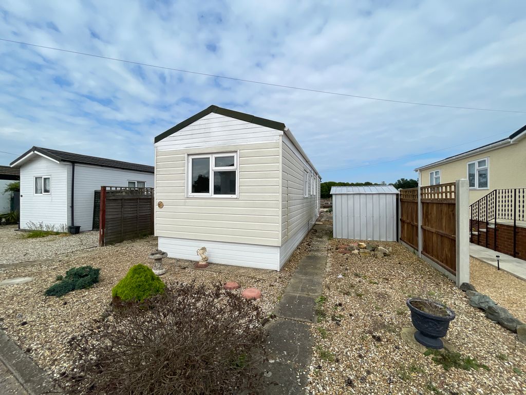 2 bed mobile/park home for sale in Woodland View, Stratton Strawless