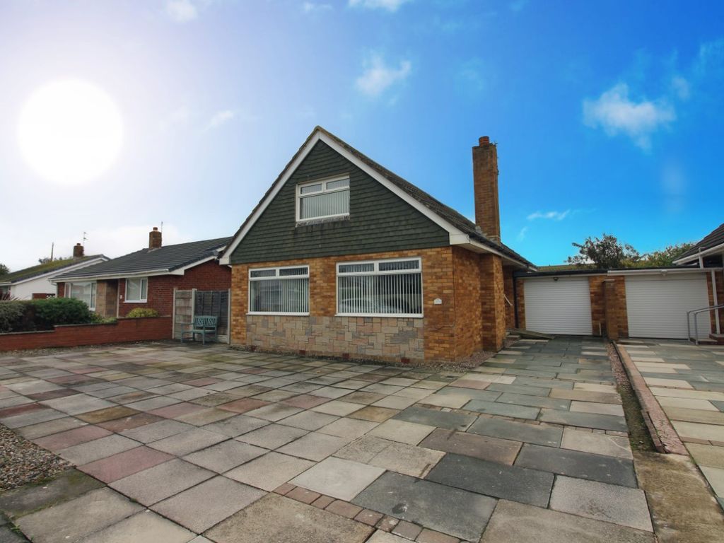 4 bed bungalow for sale in Thirlmere Avenue, Fleetwood FY7 Zoopla
