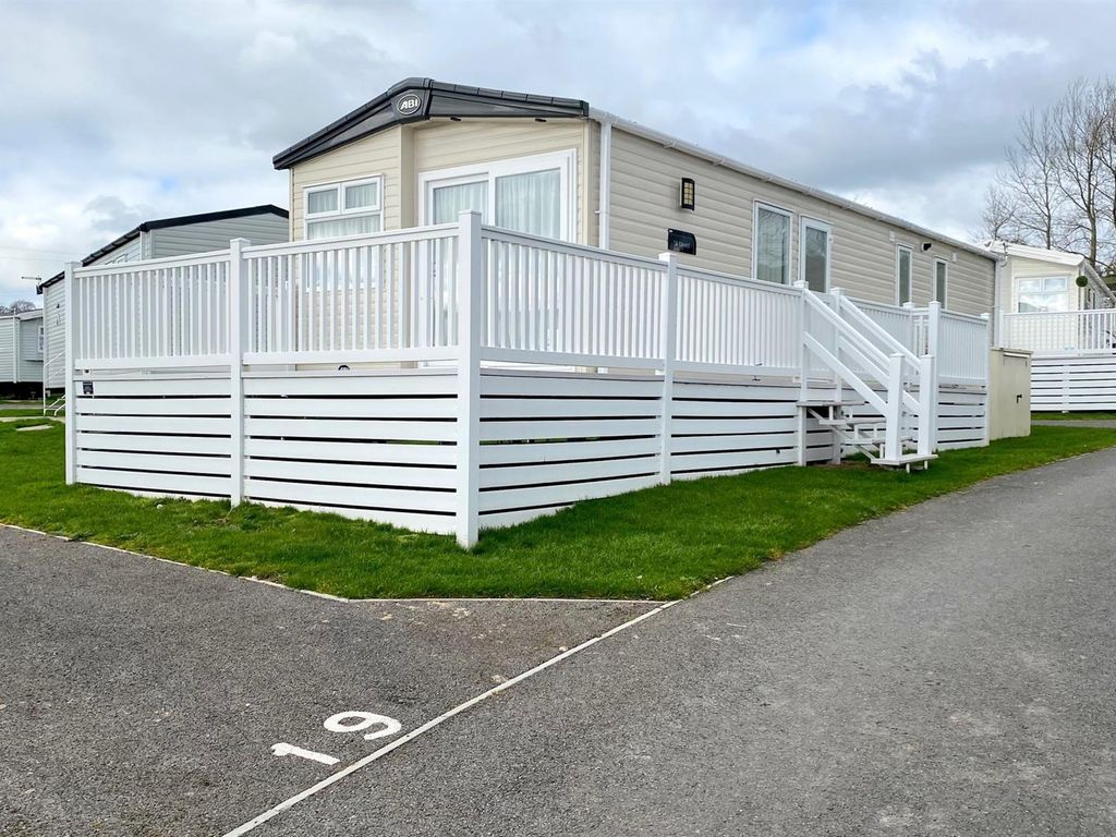 3 bed mobile/park home for sale in Braunton Road, Ashford, Barnstaple