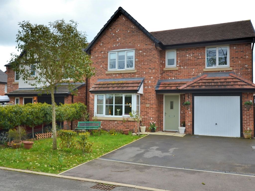 4 bed detached house for sale in Severn Way, Holmes Chapel, Crewe CW4