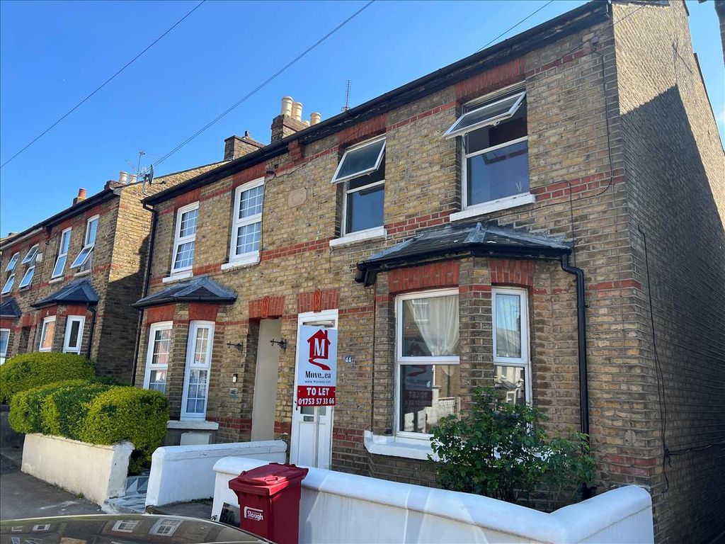 3 bed semidetached house to rent in The Crescent, Slough SL1 Zoopla