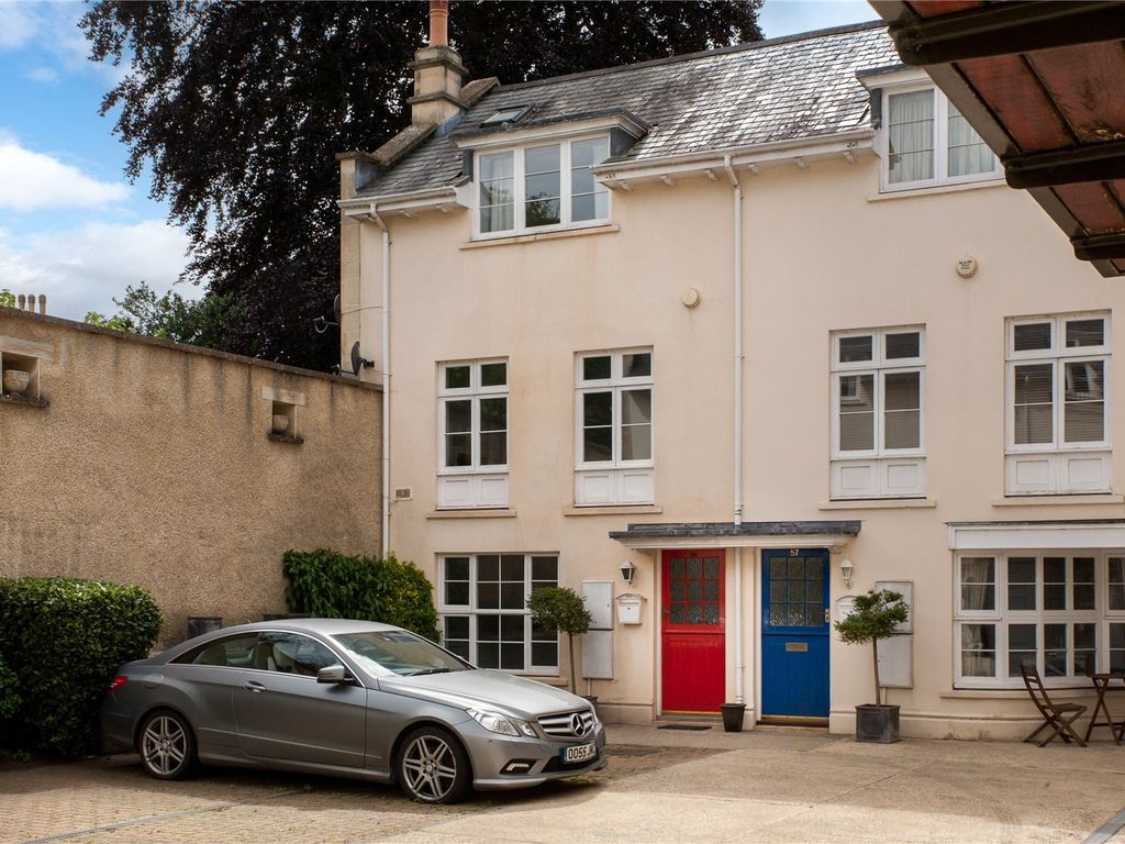 Nash Gardens, Circus Mews, Bath BA1  