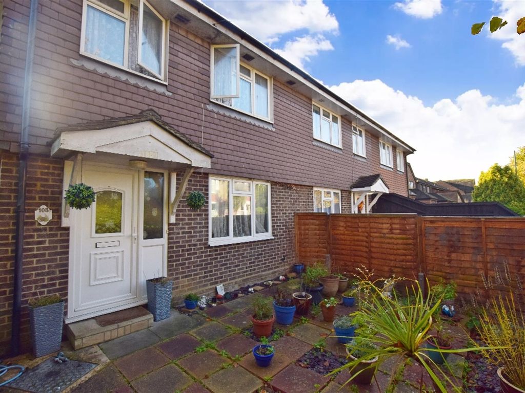 4 bed terraced house to rent in 108c Victoria Drive, Bognor Regis, West