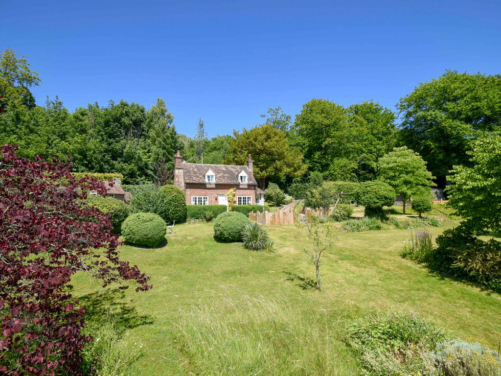 2 bed detached house for sale in Pilgrims Way, Westwell TN25 Zoopla