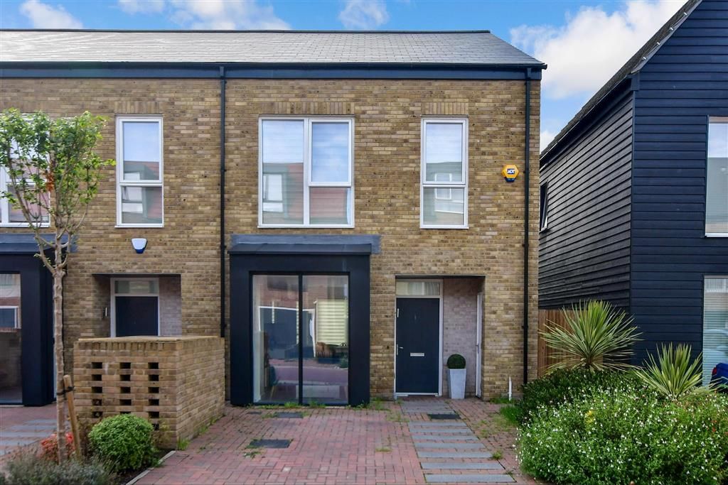 Thalia Way, Rochester, Kent ME1  