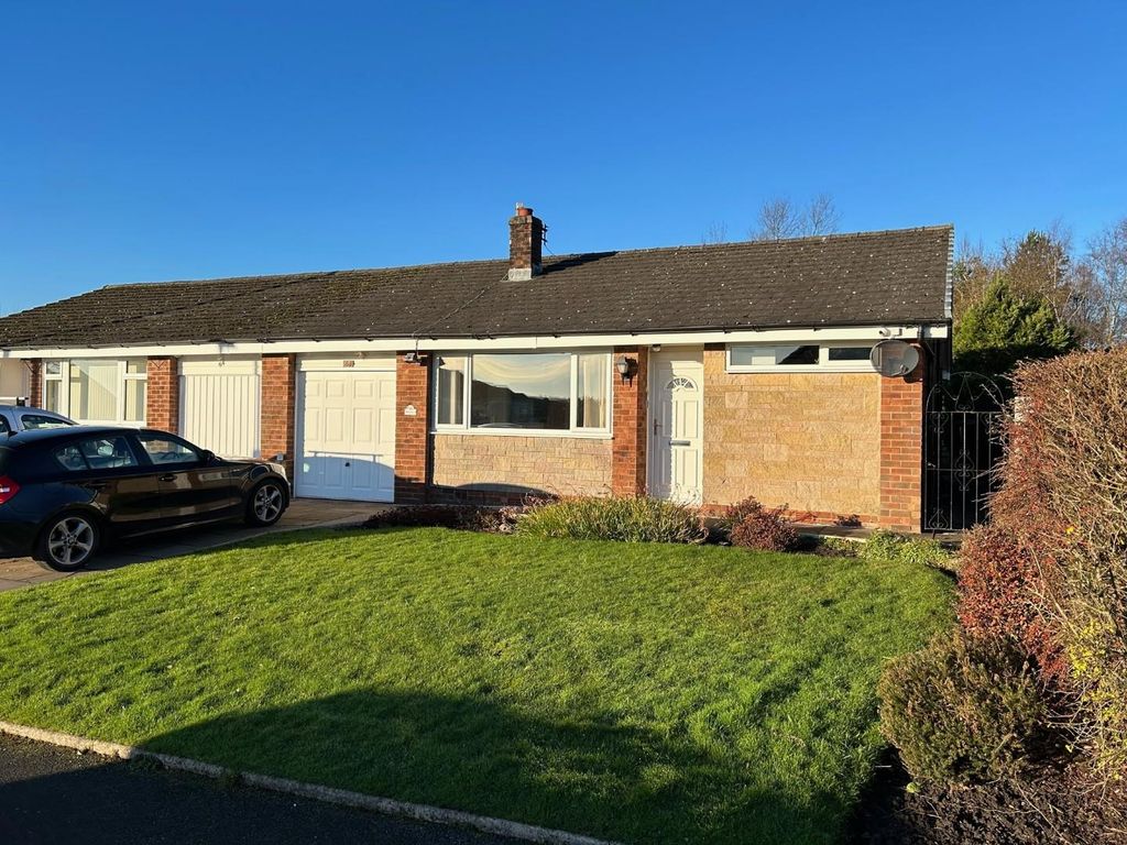 3 bed semidetached bungalow for sale in Highfield Avenue, Burnley BB10