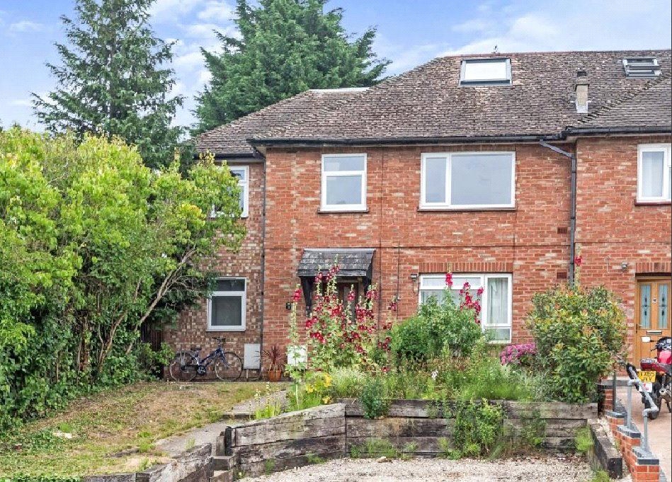 5 bed terraced house for sale in Burchester Avenue, Headington, Oxford