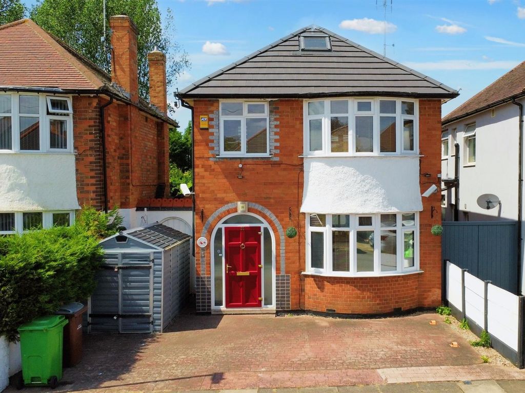 3 bed detached house for sale in Newlyn Drive, Nottingham NG8 Zoopla