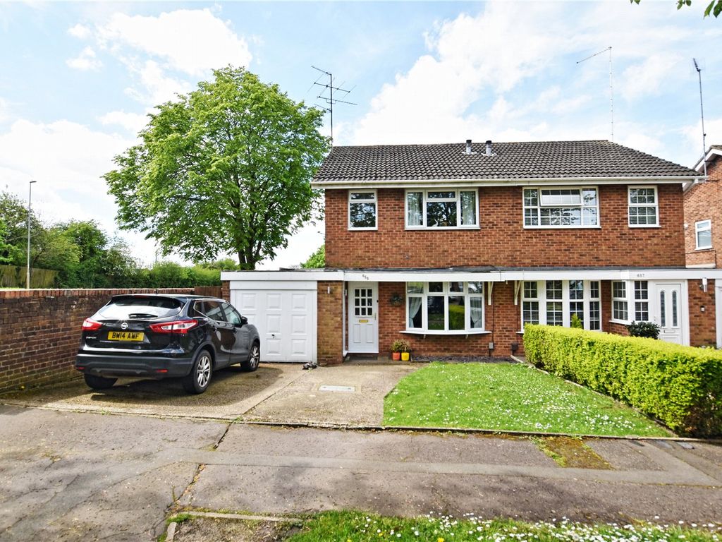 3 bed semidetached house for sale in Obelisk Rise, Kingsthorpe