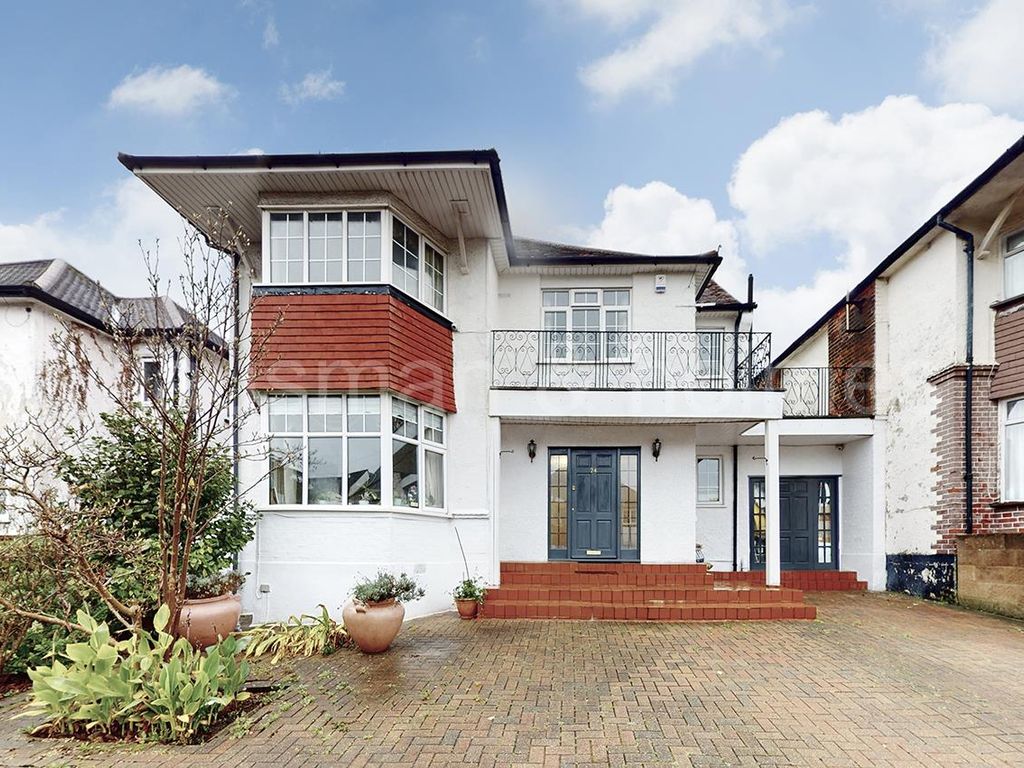 Portsdown Avenue, London NW11  