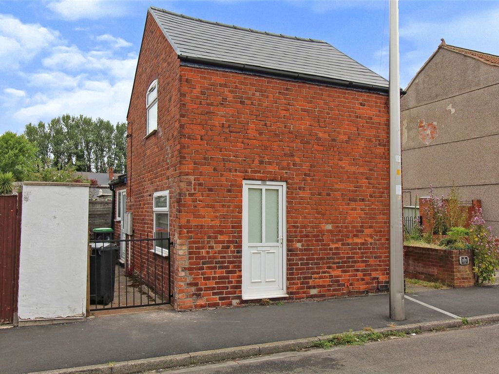 1 bed detached house for sale in Gladstone Street, KirkbyInAshfield, Nottingham NG17 Zoopla