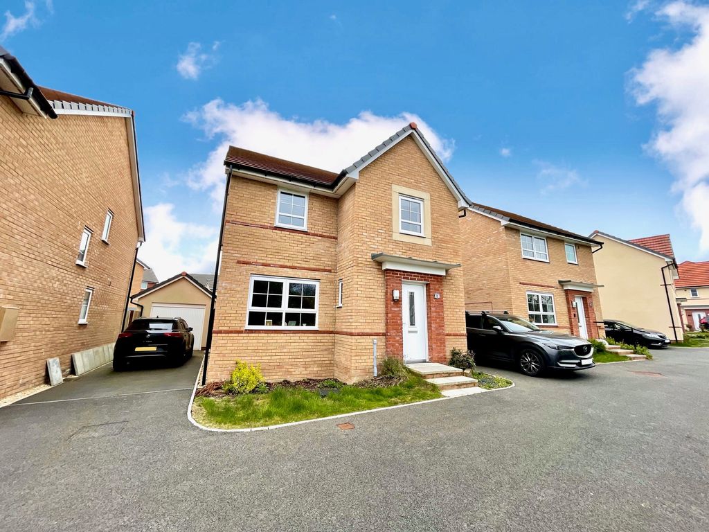 4 bed property to rent in Clos Glascoed, Dinas Powys CF64 Zoopla