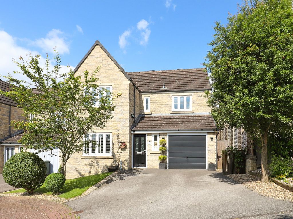 4 bed detached house for sale in Thorncliffe Close, Swallownest S26, £