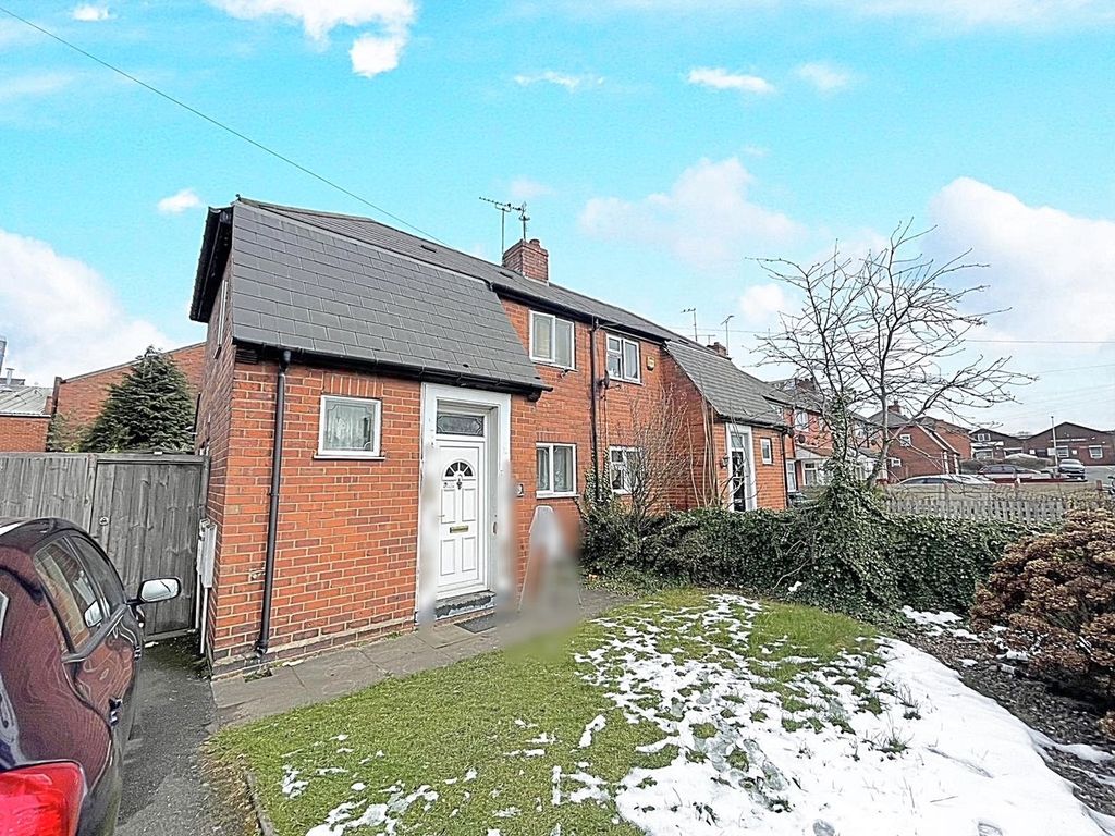 2 bed semidetached house to rent in Bache Street, West Bromwich B70