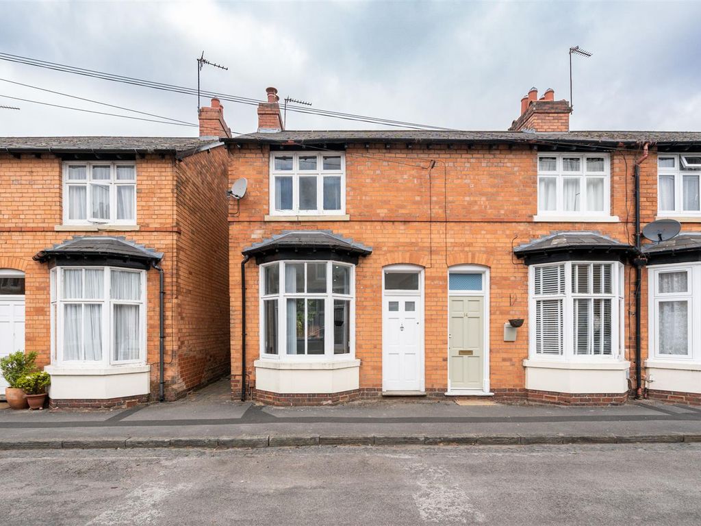 2 bed end terrace house for sale in Grove Avenue, Solihull B91 Zoopla