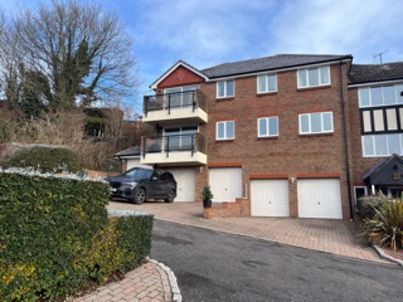 3 bed flat for sale in Southview Road, Warlingham CR6 Zoopla