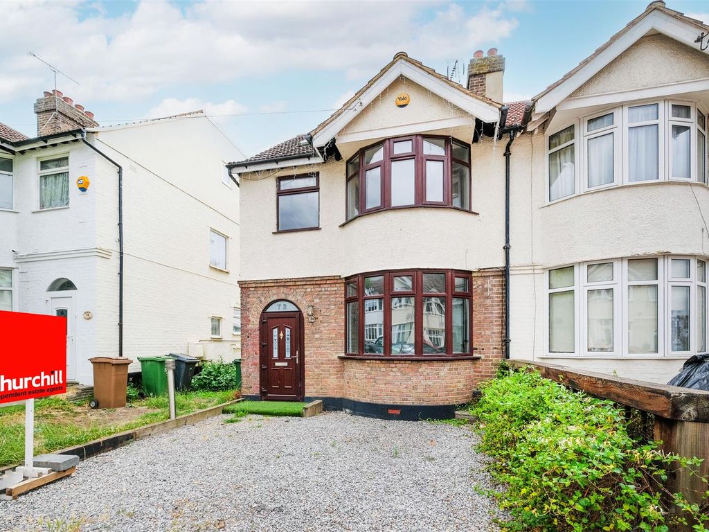 4 bed property for sale in Alpha Road, London E4, £525,000 Zoopla