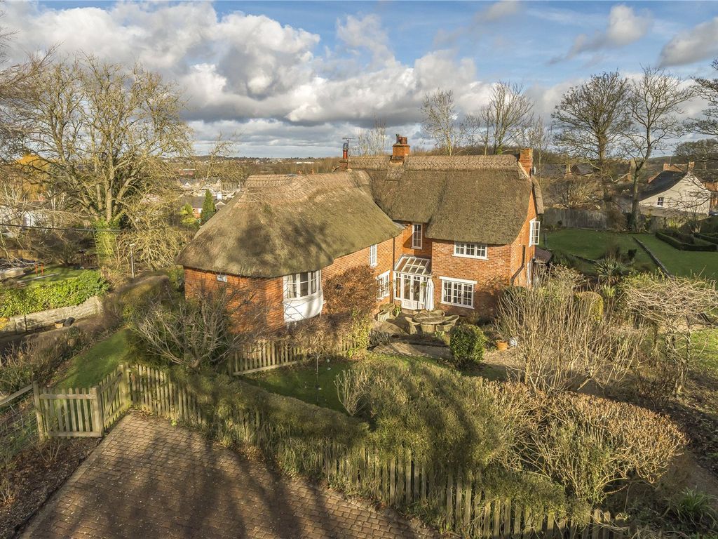 5 bed detached house for sale in Greens Lane, Wroughton, Swindon