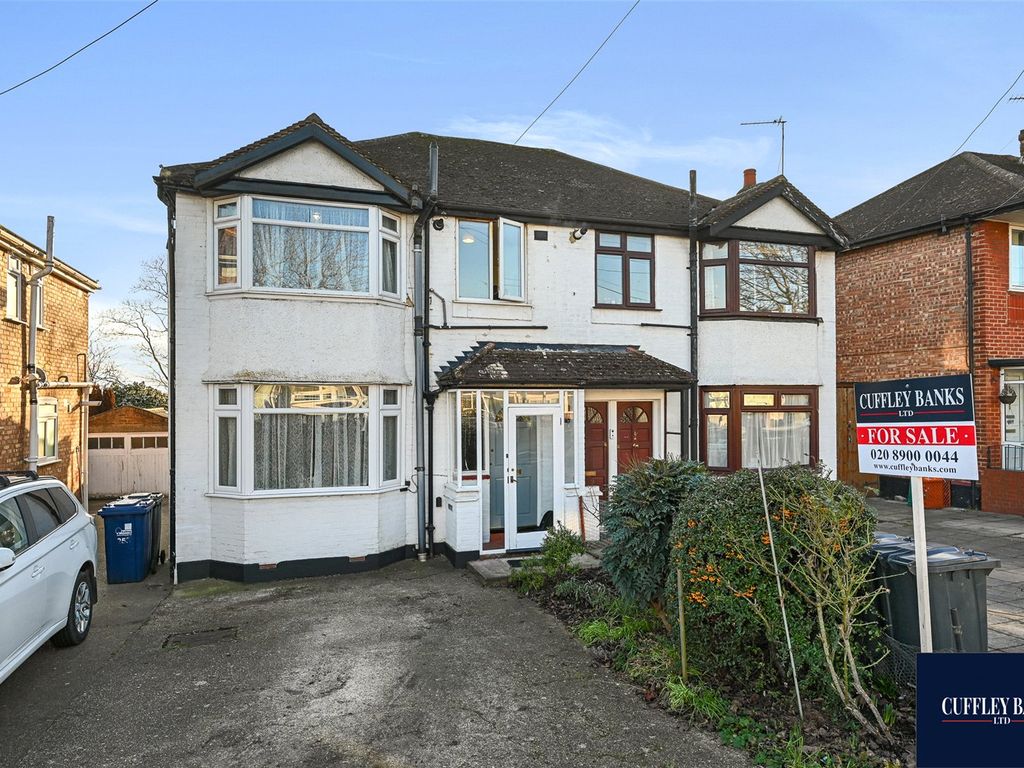 3 bed semidetached house for sale in Bilton Road, Perivale, Middlesex