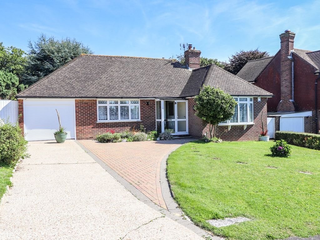 2 bed detached bungalow for sale in Gorselands, Battle