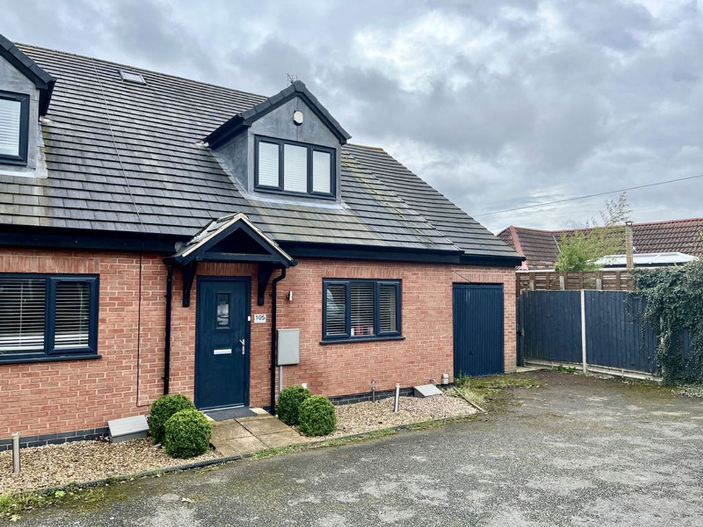 4 bed semidetached house for sale in Humberstone Lane, Thurmaston LE4