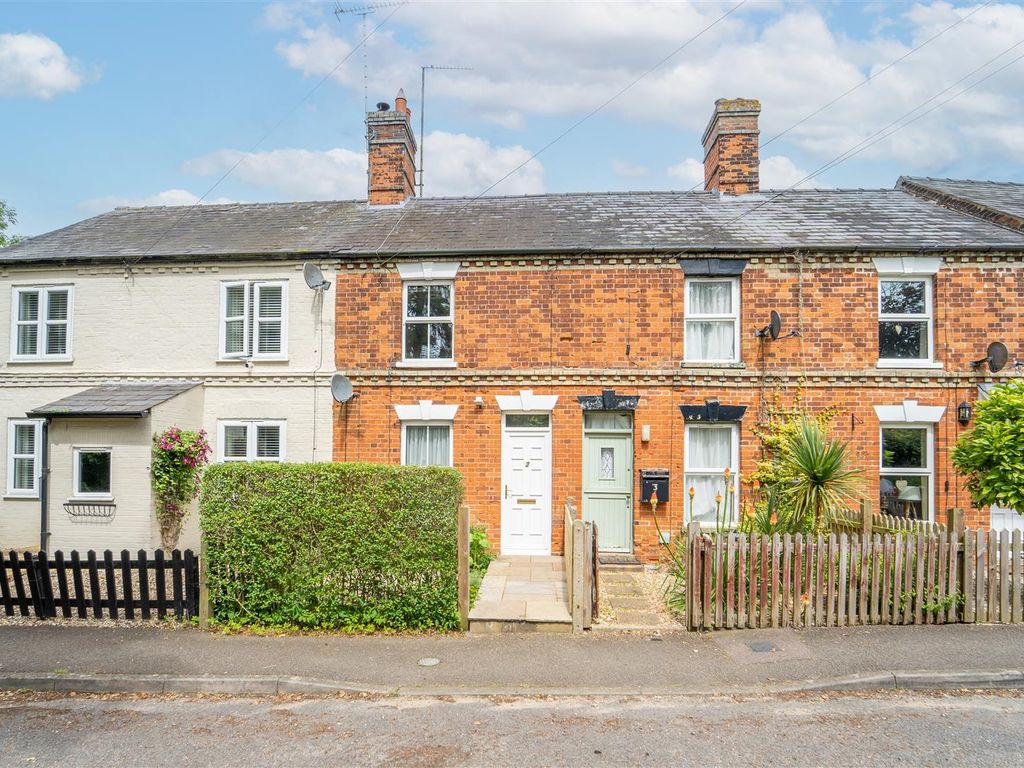 2 bed terraced house for sale in Coach Lane, Cheveley, Newmarket CB8, £