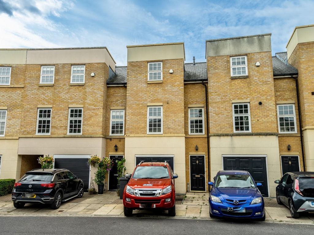 3 bed town house for sale in Drive, Leeman Road, York YO26