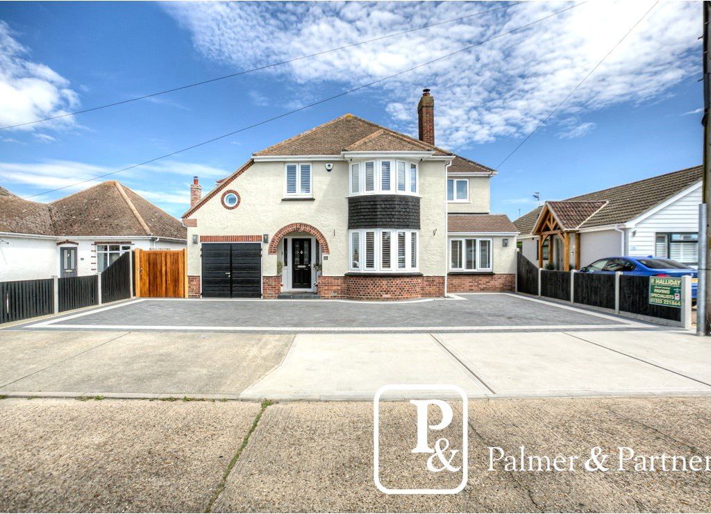 4 bed detached house for sale in Mountview Road, ClactonOnSea, Essex