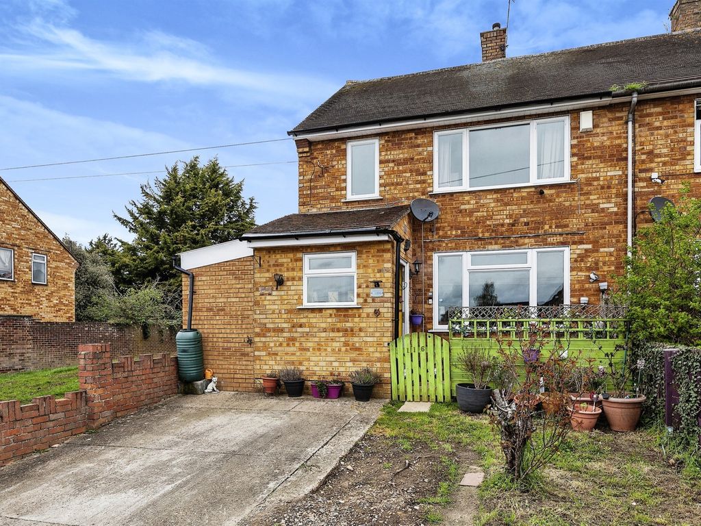 3 bed semidetached house for sale in Doddsfield Road, Slough SL2 Zoopla
