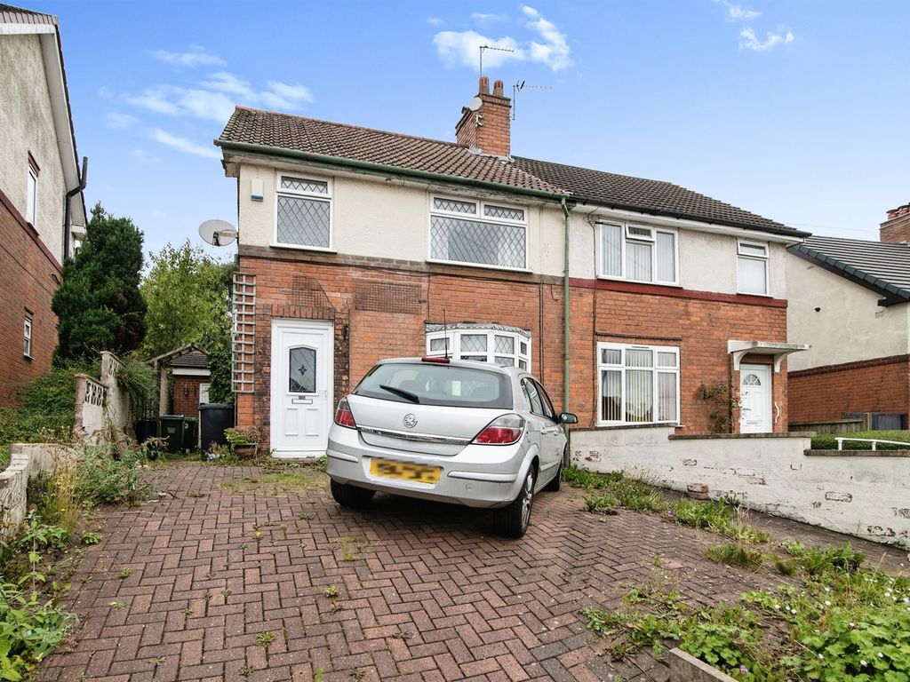 3 bed semidetached house for sale in The Oval, Bearwood, Smethwick B67