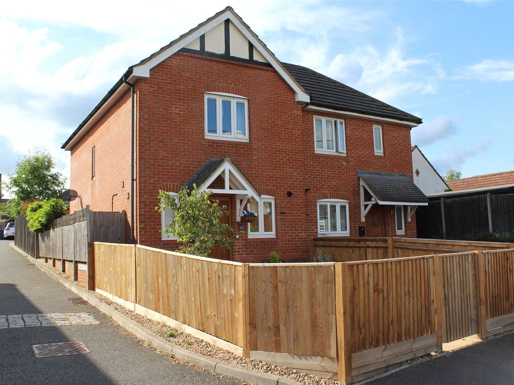 2 bed semidetached house for sale in Weybourne Road, Farnham, Surrey