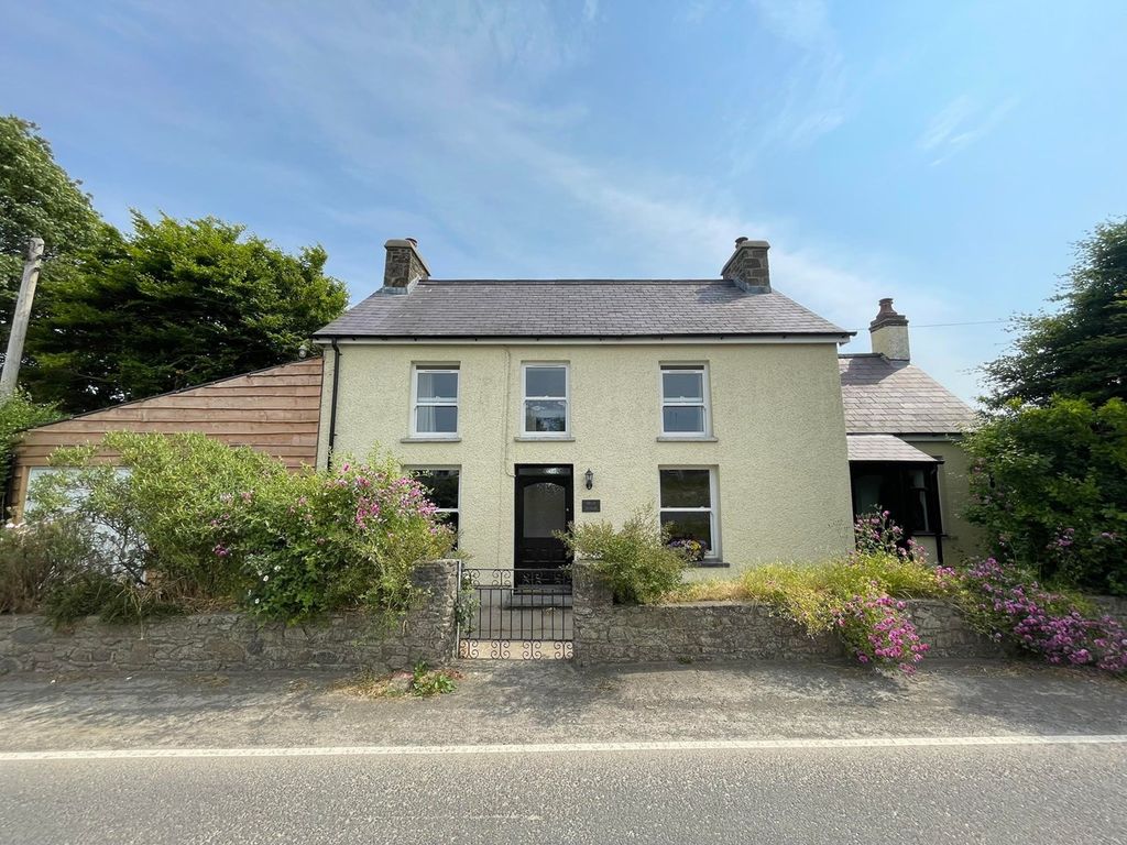3 bed detached house for sale in Pentre Bryn, Nr New Quay SA44, £