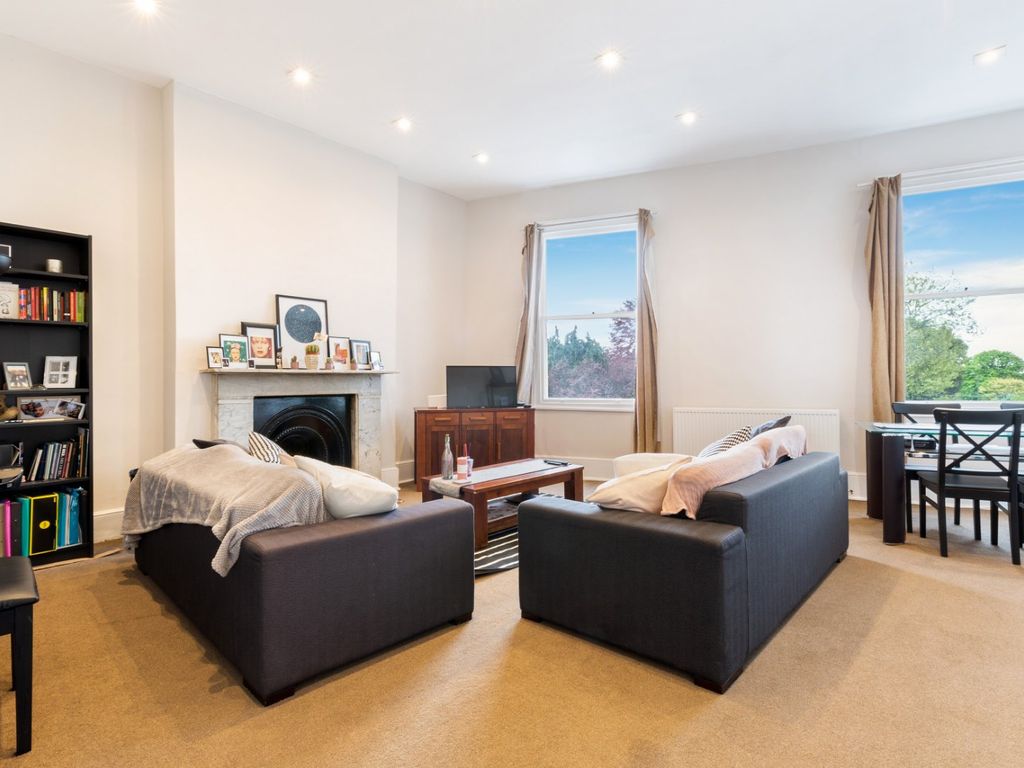 3 bed flat to rent in High Street, Wimbledon SW19, £2,490 pcm Zoopla