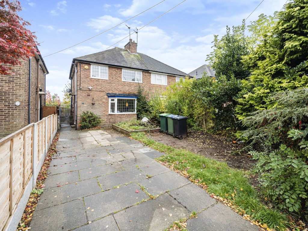 3 bed semidetached house for sale in Beverley Road, West Bromwich B71