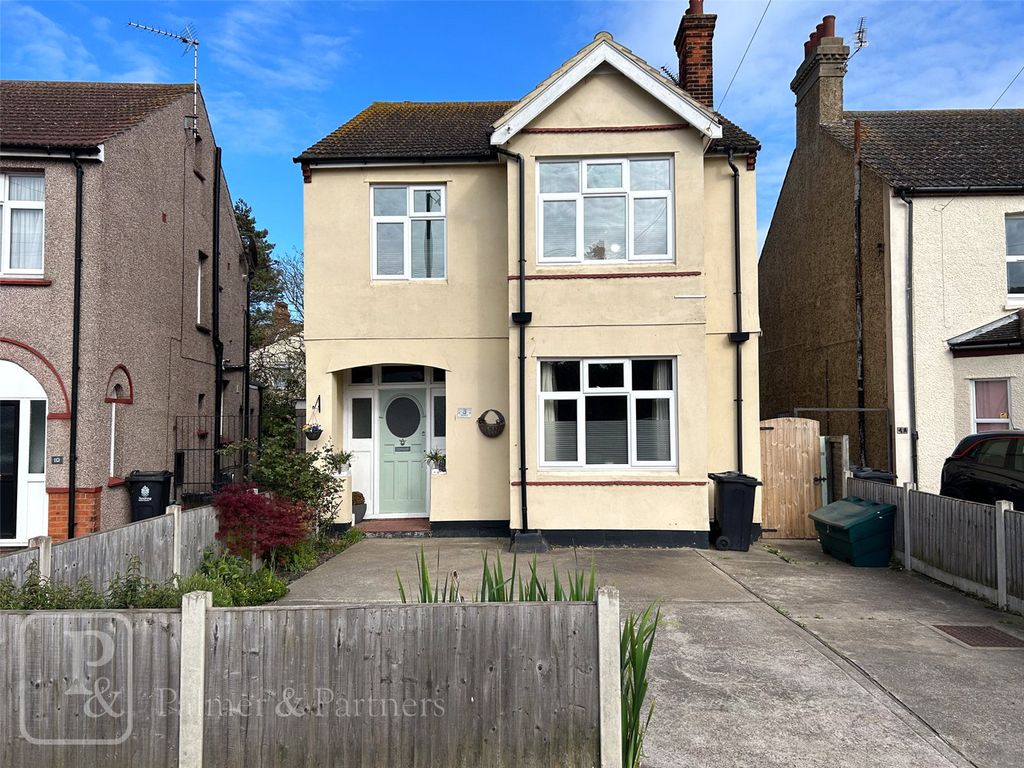 4 bed detached house for sale in Old Road, ClactonOnSea, Essex CO15