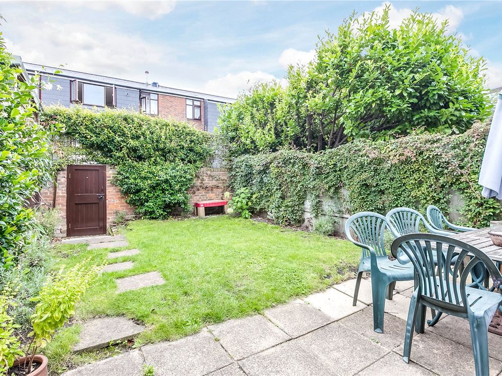 Claxton Grove, London W6  