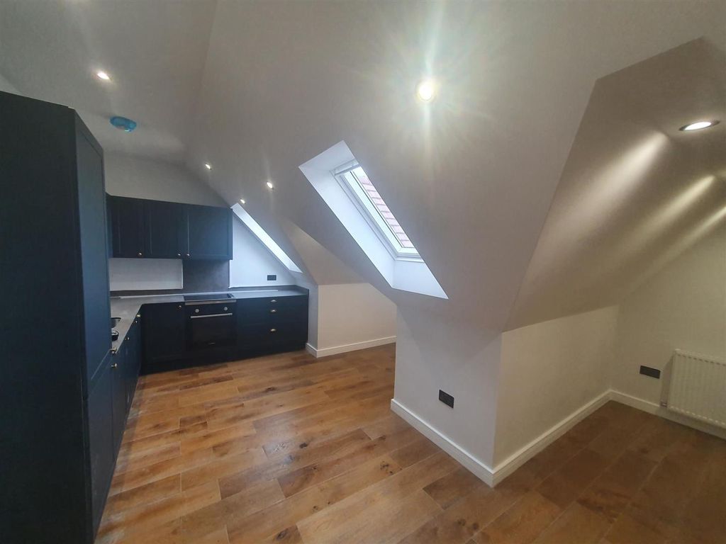 2 bed flat to rent in High Road, Pitsea, Basildon SS13 Zoopla