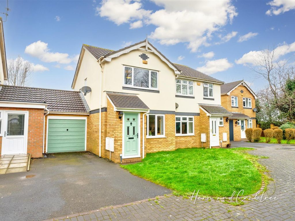 2 bed semidetached house for sale in Beckgrove Close, Splott, Cardiff