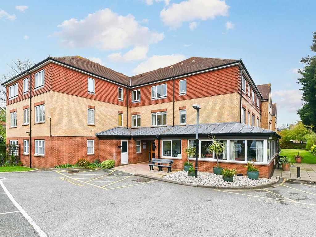 1 bed property for sale in Cambridge Park, London E11 Zoopla